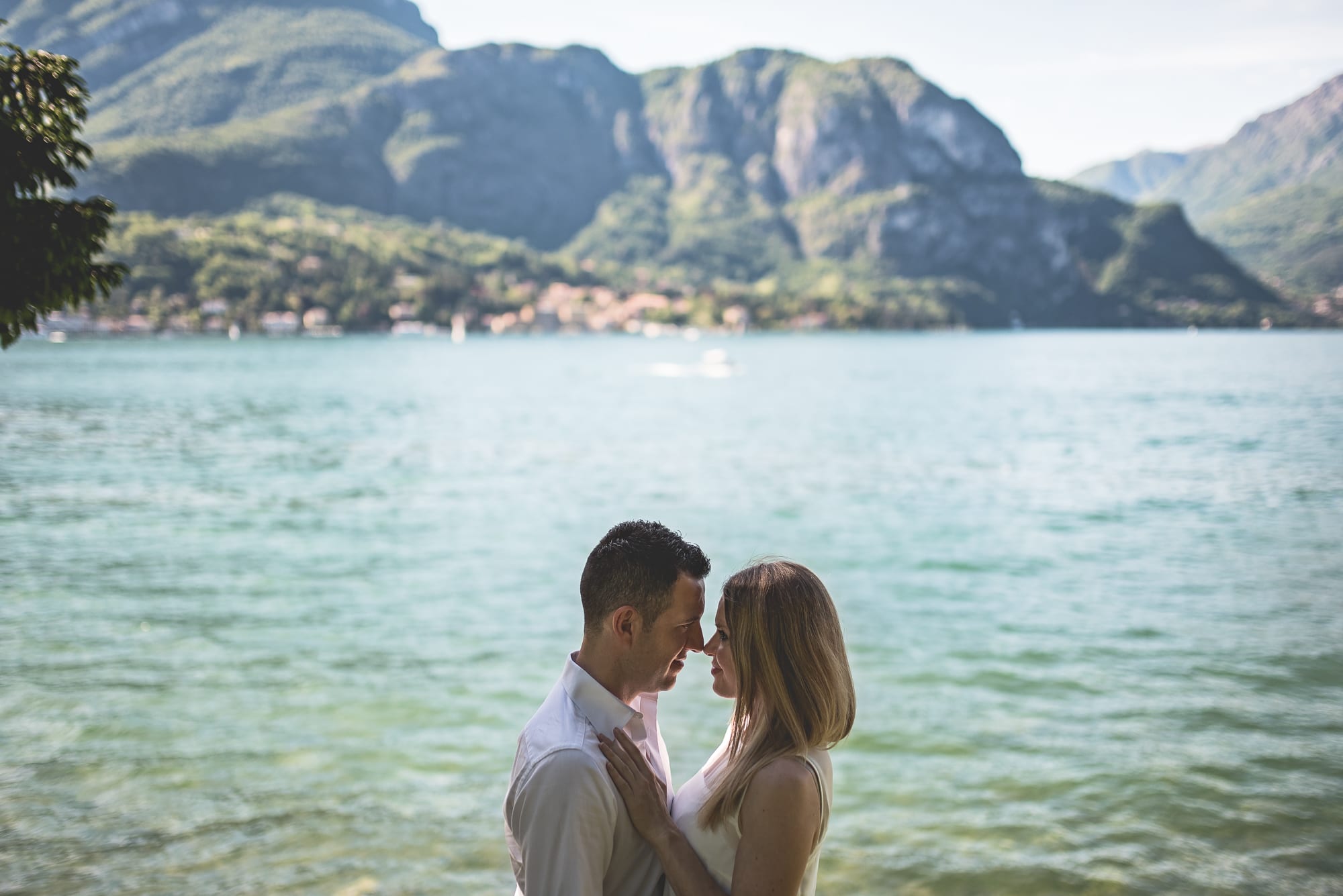 Engagement como villa melzi varese saronno como milano servizio fotografico prematrimoniale ritratti intimo romantico moderno artistico creativo photographer lamperti